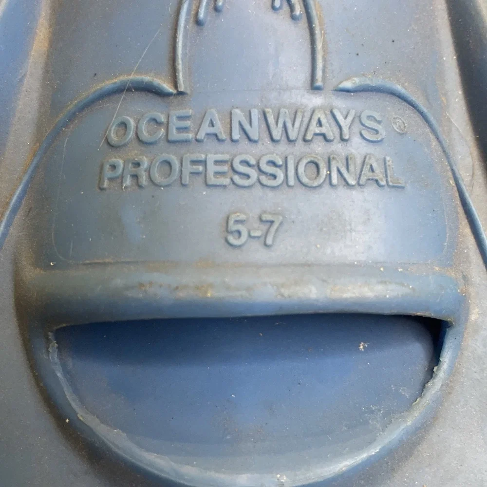 Swim Dive Fins | Oceanways Professional 5-7 #472 | Made in USA Blue Rubber‎
